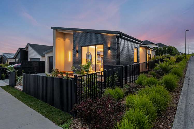 15 Tukutata Crescent Milldale_19