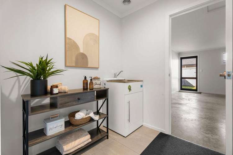 62 Benjamin Avenue Rototuna North_11