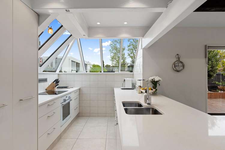 96 Rossall Street Merivale_9