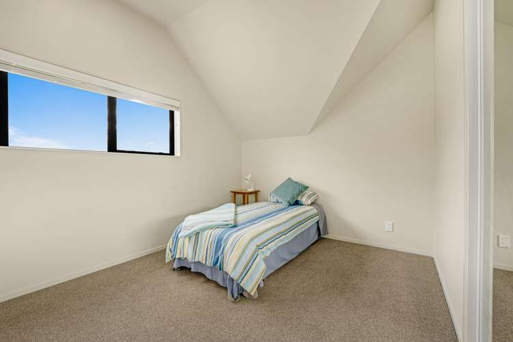 1 Parkwood Crescent Gulf Harbour_18