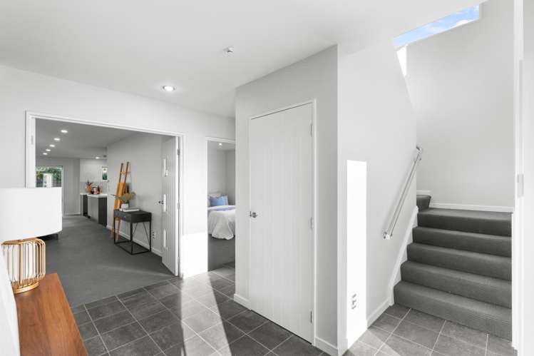 16 Riverbank Road Northwood_11