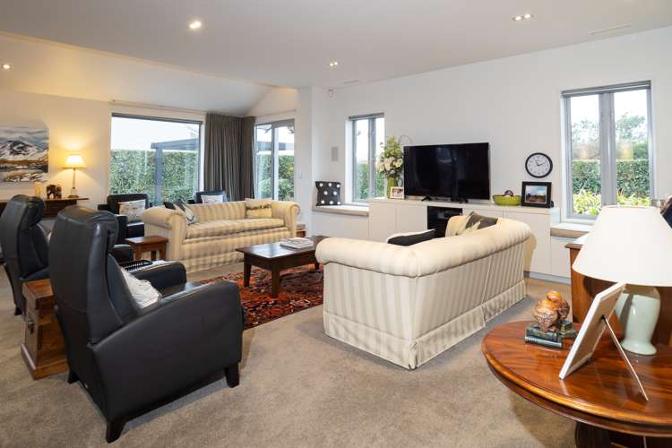 87 Racecourse Road Allenton_12