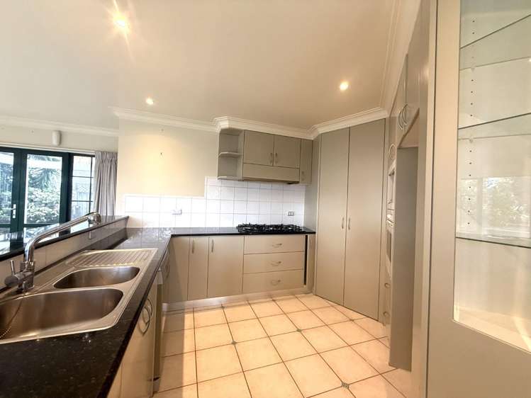 2 Beach Road 10688_8
