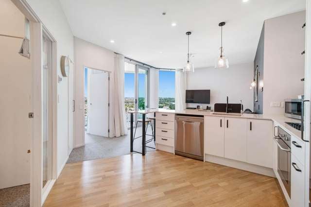 1011/11 Tamariki Avenue Orewa_2