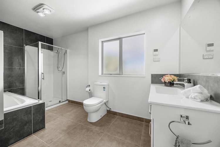 2/61 Albrecht Avenue Hillsborough_21