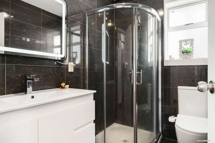 1/6 Patons Road Howick_11