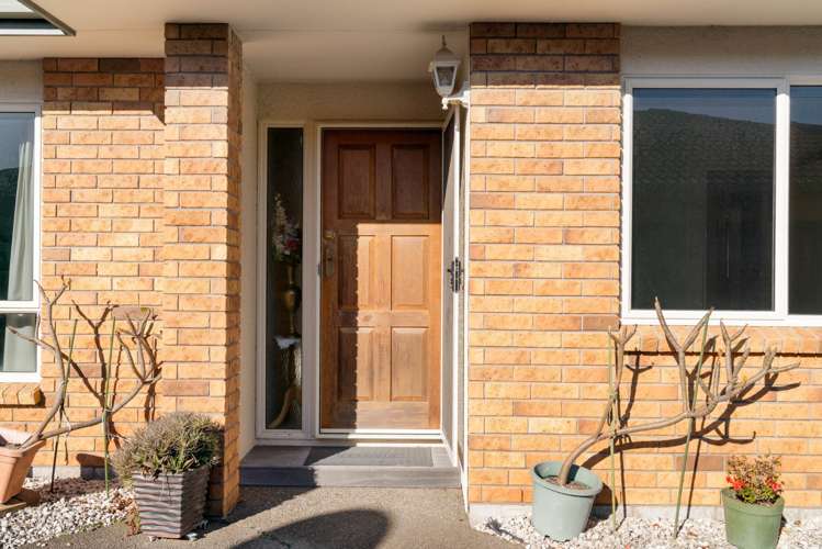 27 Luculia Drive Mount Maunganui_18