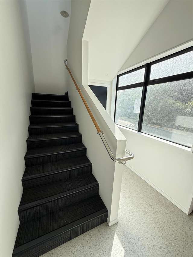 Unit 1 5 School Road_4