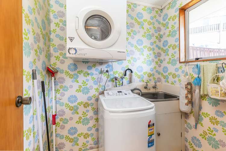 111 Akaroa Drive Maupuia_16