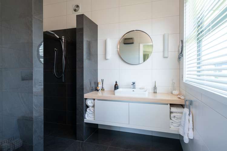 60 Victory Drive Wharewaka_16