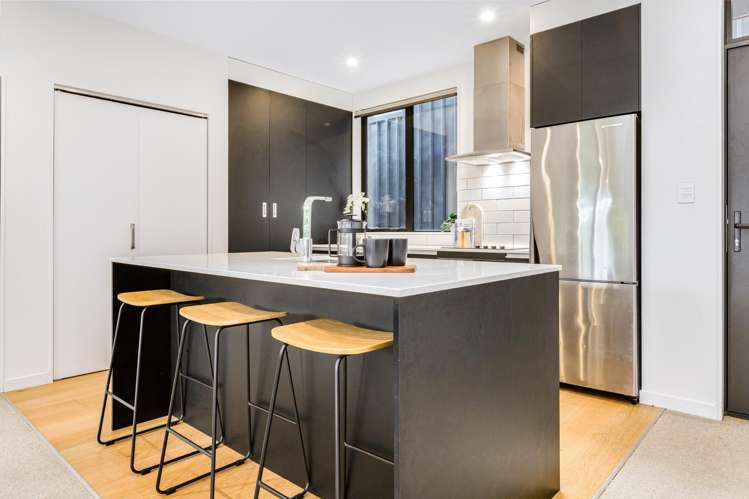 11/80 Seatoun Heights Road Seatoun_3