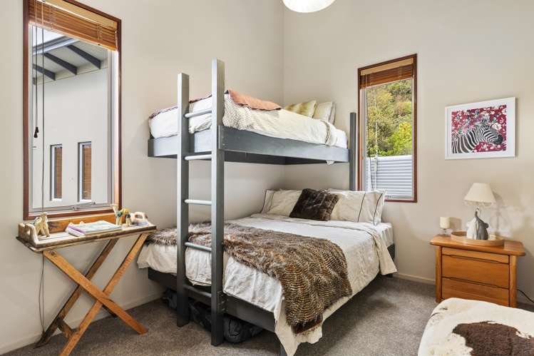 26 Whakamoenga Point Acacia Bay_27