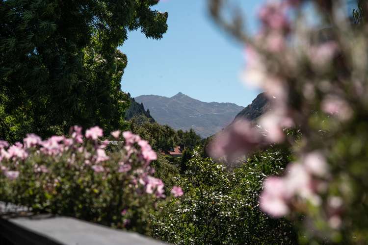 54 Huff Street Queenstown_26