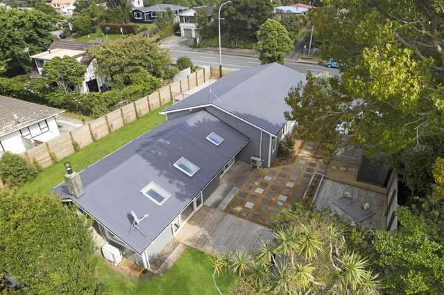 RADIANT, ROOMY, RESIDENCE AT RAUMATI BEACH