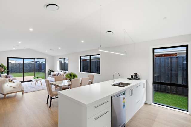 15 Frederick Busch Crescent Rangiora_1