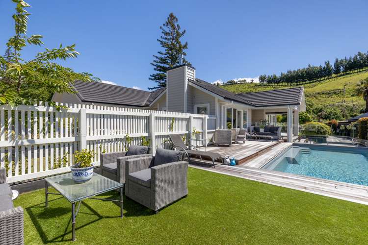 44 Sunningdale Drive Stoke_0