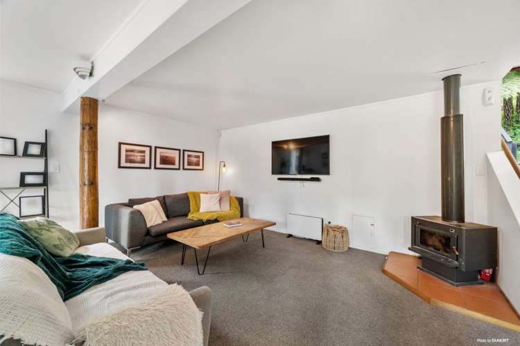 653 East Coast Road Browns Bay_7