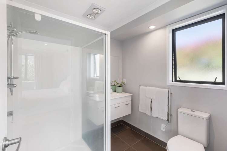 44 Ripple Grove Waiuku_8