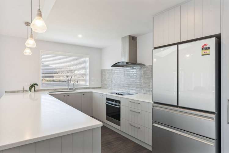 64 Tutaipatu Avenue_3