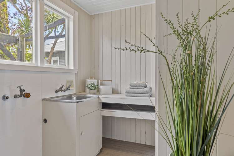 35 Birchfield Avenue Dallington_12