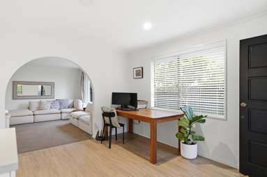 1/54 Aorangi Road_3