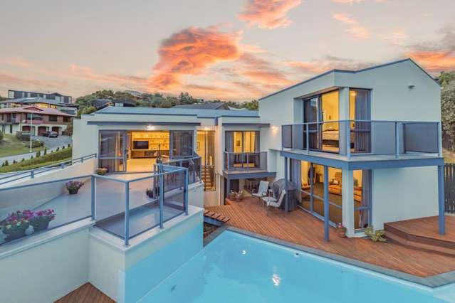 Versatile Family HOME & Spectacular Views