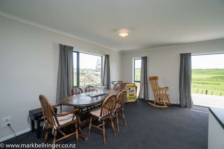 851 East Road Stratford_6