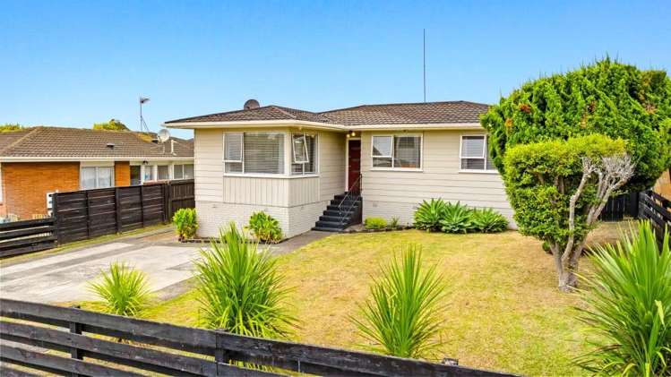 152 Mahia Road Wattle Downs_1