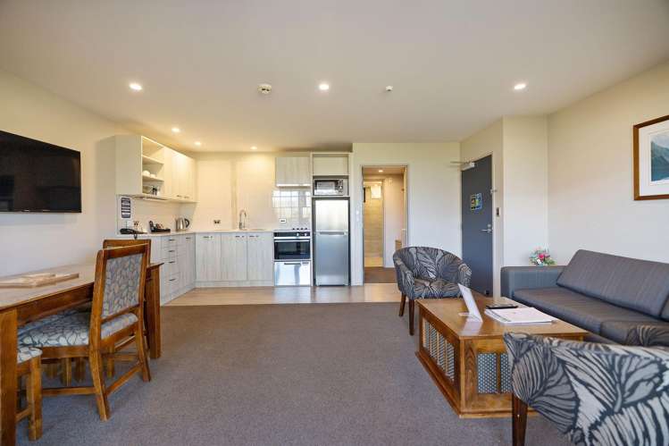 414/7 Adelaide Street Queenstown_4