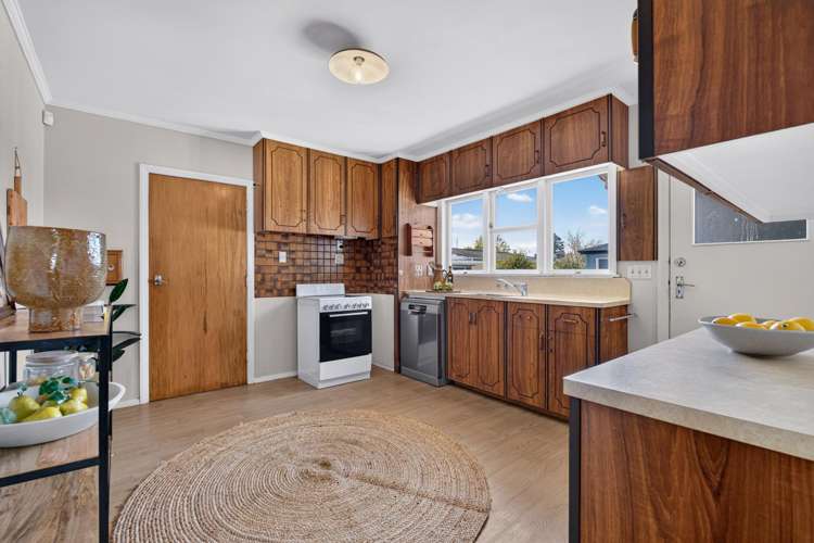 300 Kennedy Road Onekawa_8
