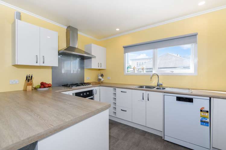 2/275 Great North Road Henderson_7