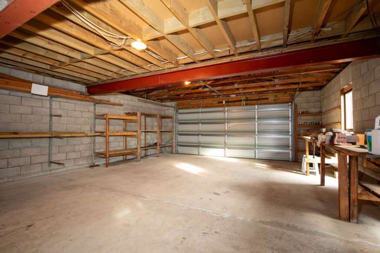 89 Pacific Drive Southbridge_15