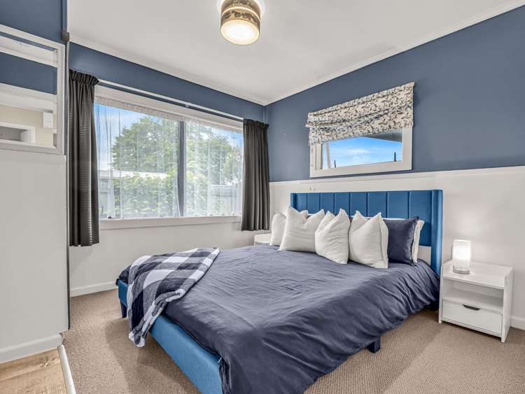 9 Cooper Avenue Holdens Bay_12