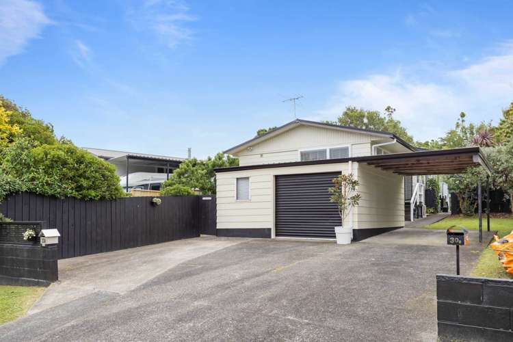 30A Thorburn Avenue Red Beach_10