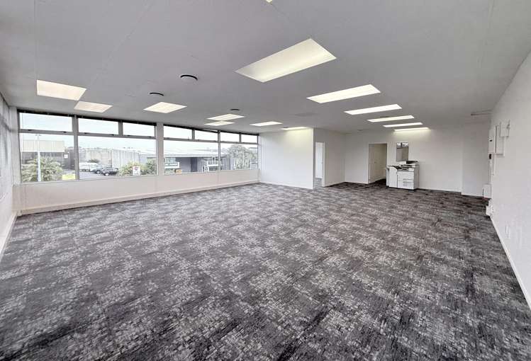 2/4 Civil Place Albany_3