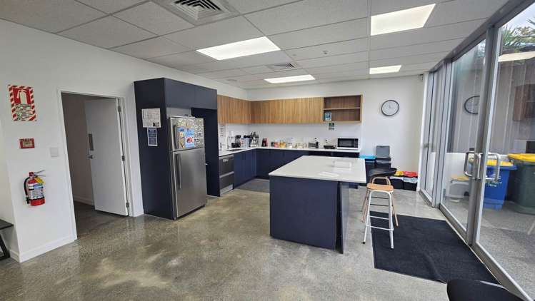 15 Orbit Drive Rosedale_5