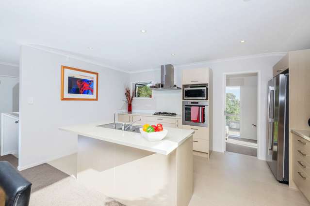 6 Rahotu Way Bayview_1