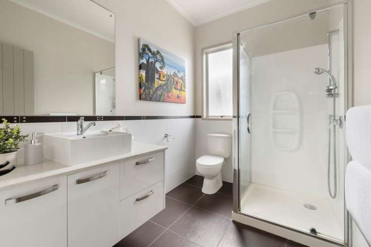 9 Chard Place Mission Heights_15