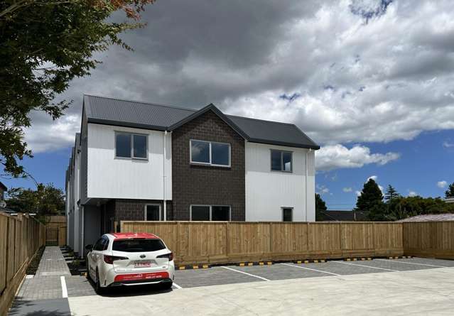 8/51 Wharf Road 1801_2
