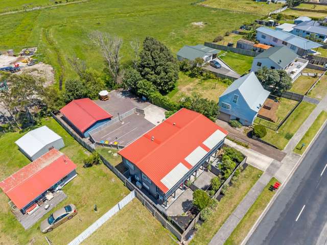 OPPORTUNITY KNOCKS AT PUKEHINA BEACH
