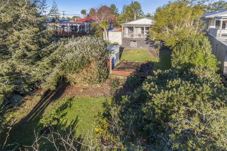 79 Forest Hill Road Henderson_15