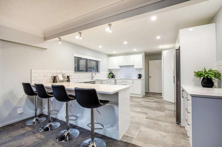 7 King Charles Drive_1