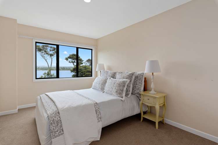 7 Chatham Avenue Paremoremo_16