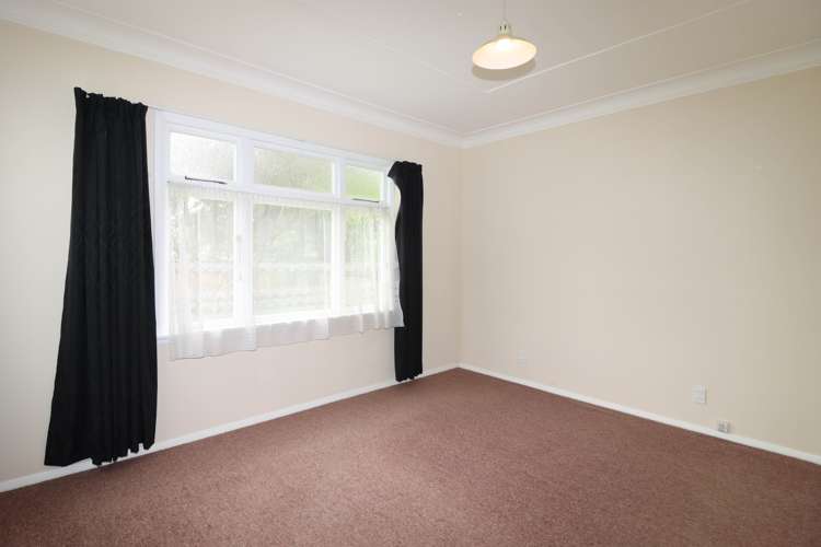 204 High Street South Carterton_22