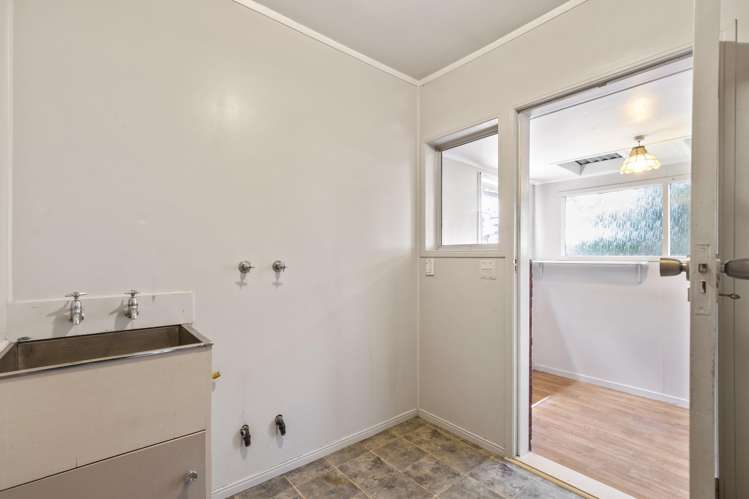 17 Barnhill Crescent Pahurehure_12