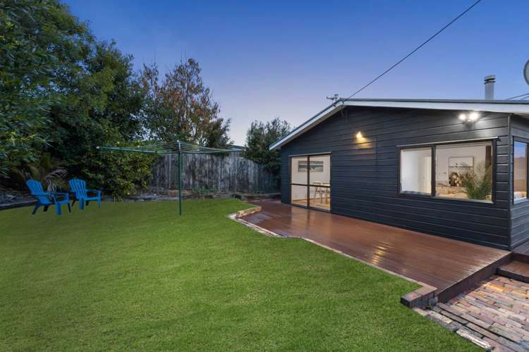 2b Hammond Avenue Hatfields Beach_16