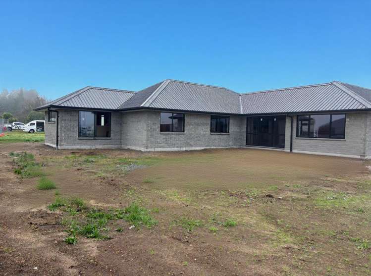 15 Silverwood Lane Leamington_1