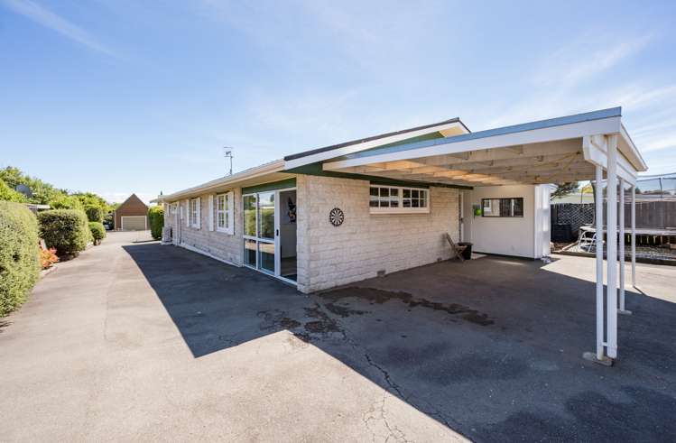 3 Balmoral Place Stoke_6