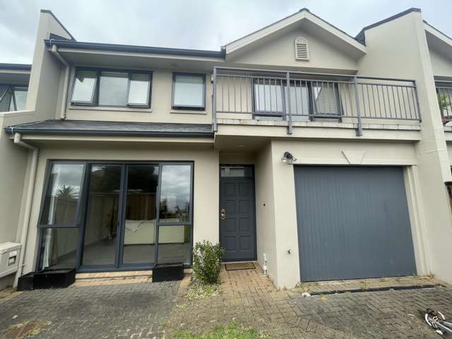 8 Riccarton Way Ellerslie_1