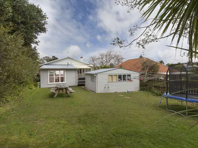 57 Walmer Road Point Chevalier_1